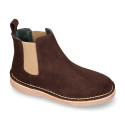 Kids ankle boots with elastic band in suede leather in BROWN color.