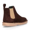 Kids ankle boots with elastic band in suede leather in BROWN color.