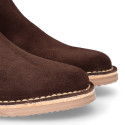 Kids ankle boots with elastic band in suede leather in BROWN color.