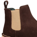 Kids ankle boots with elastic band in suede leather in BROWN color.