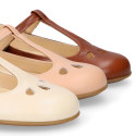 Girl T-BAR Mary Jane shoes in TRENDY colors Nappa leather with petals design.