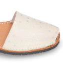 EXTRA SOFT leather Menorquina sandals with rear strap and stars print.