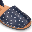 EXTRA SOFT leather Menorquina sandals with rear strap and stars print.