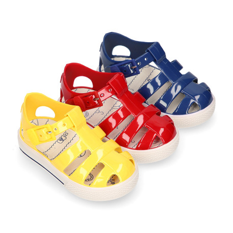 Jelly shoes Nautical style tennis shoe.