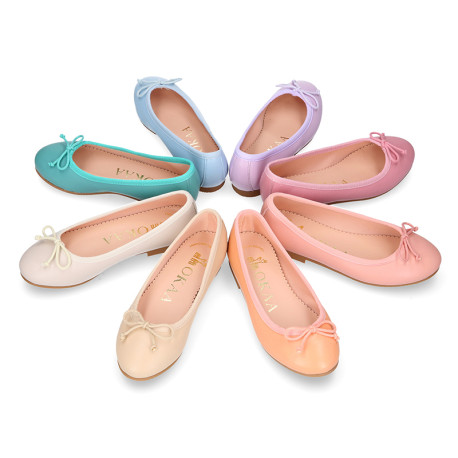 Soft leather classic girl ballet flats with adjustable ribbon in seasonal colors.