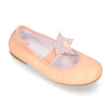 Soft Nappa leather Girl Ballet flat shoes with elastic band with star design.