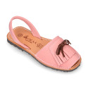 Nubuck leather menorquina sandals with rear strap and fringed tab.