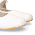 PRE-ORDER. Ceremony Mary Jane shoes in nappa leather in ivory color with craft flower.