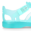 Classic style jelly shoes for the Beach and Pool.