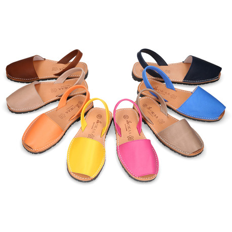 EXTRA SOFT nappa leather kids Menorquina sandals with rear strap.