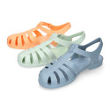 Women classic jelly shoes sandal style for the Beach and Pool BIARRITZ MATTE model in solid colors.