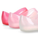 Jelly shoes ballet flat style with hook and loop strap and MINNIE design.