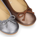 New Ballet flats in matte metal leather with adjustable ribbon.