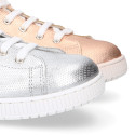 Casual tennis shoes in metal nappa leather with shoelaces.