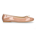 Classic Ballet flats in patent leather with english design.