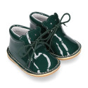 Little bear safari boots with super flexible soles in patent leather.