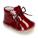 Little bear safari boots with super flexible soles in patent leather.