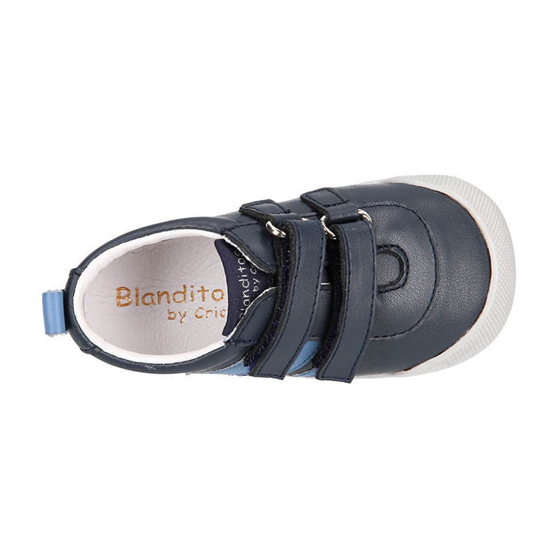 Deportivas respetuosas Blanditos By Crio´s Luna con rayas y sin cordones en  piel suave BT026