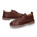 Zapato tipo Blucher Casual en piel lisa y suela gruesa.