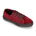 Casual sneaker shoes with ties closure in velvet canvas.