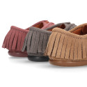 Kids Oxford shoes with fringes design and laces closure in suede leather.