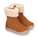 Kids suede leather boots with fur neck design in tan color.