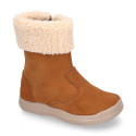 Kids suede leather boots with fur neck design in tan color.