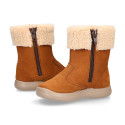 Kids suede leather boots with fur neck design in tan color.