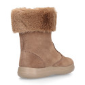 Kids suede leather boots with fur neck design in taupe color.