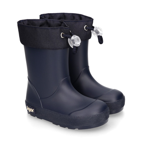 Kids Rain boots respectful model of Igor shoes with adjustable neck in navy blue color.