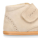 BLANDITOS kids bootie to dress laceless in soft suede leather.