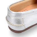 Metal finish nappa leather moccasin shoes with bows for large sizes.