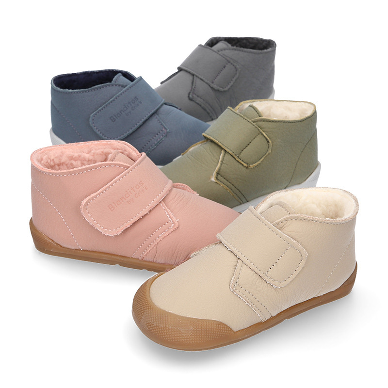 Bota niños Blanditos by Crio´s Sansa sin cordones en piel con borreguito  BT029