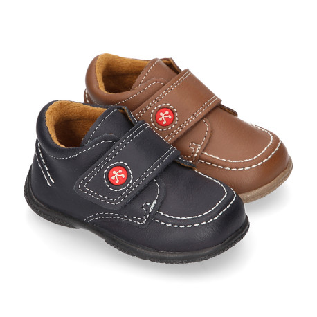 Washable leather boat shoes laceless for little kids.