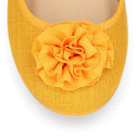 Dress cotton canvas ballet flats with flower design.