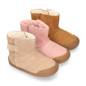 BLANDITOS kids bootie laceless in suede leather with warm lining.