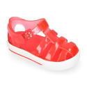 Tennis style kids jelly shoes for the Beach and Pool.