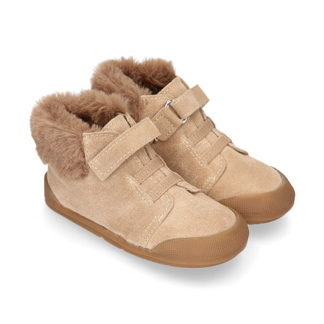 BLANDITOS kids bootie with elastic laces in suede leather with fake hair neck design.