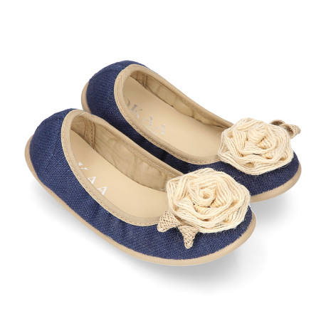 Stretch ballet flat shoes with flower detail in linen.
