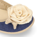 Stretch ballet flat shoes with flower detail in linen.