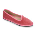 Women velvet Slipper shoes in trendy colors.