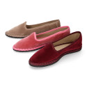 Women velvet Slipper shoes in trendy colors.