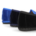 Women velvet Slipper shoes in trendy colors.