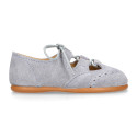 English style kids shoes with shoelaces in suede leather in pastel colors.