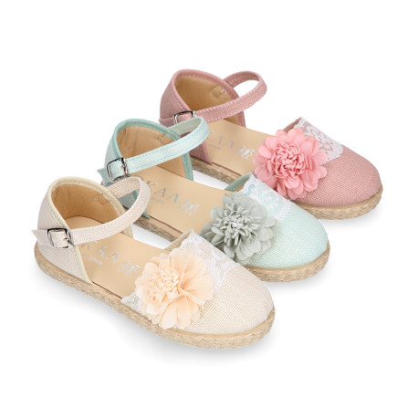 Linen canvas girl espadrille shoes for ceremony with lace and flower design.