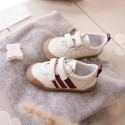 BLANDITOS kids sneakers laceless with side stripes design in soft nappa leather.