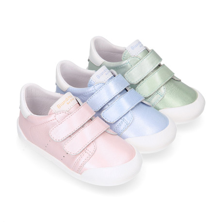 BLANDITOS kids sneakers laceless in laminated nappa leather.