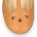 Girl T-BAR Mary Jane shoes in Camel soft Nappa leather with petals design.