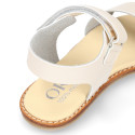 Okaa Flex Girl Sandal shoes to dress in Ivory color. RESPECTFUL model.