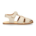 Okaa Flex Kid Sandal shoes to dress in Ivory color. RESPECTFUL model.